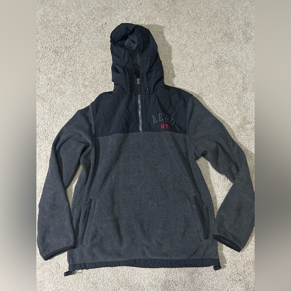 💙Aeropostale Pullover size: medium